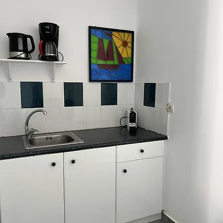 Vavanos Studios Гостевой дом Науса