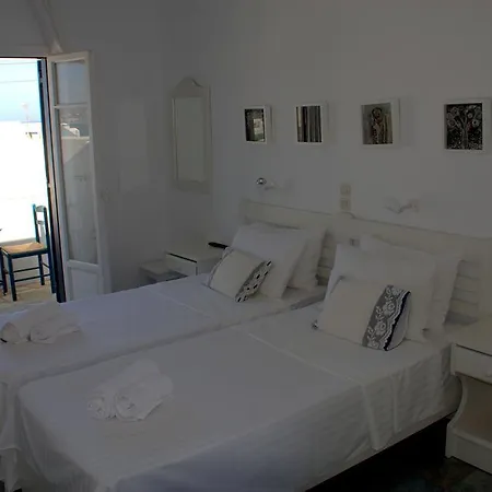 Vavanos Studios Гостевой дом 3*