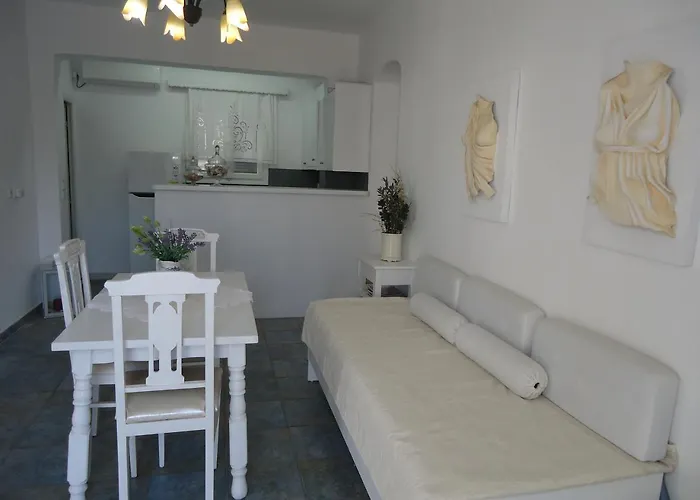 Vavanos Casa de hóspedes 3*