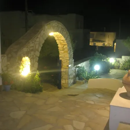 Guest house Vavanos Studios Naousa (Paros)