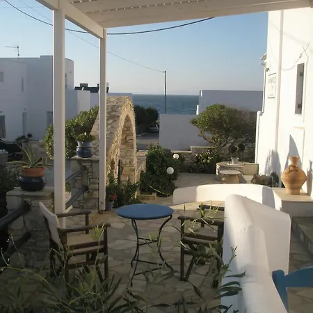 Guest house Vavanos Studios