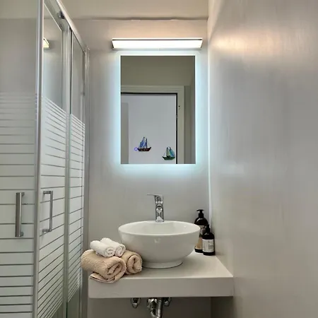 Vavanos Studios Naousa (Paros)