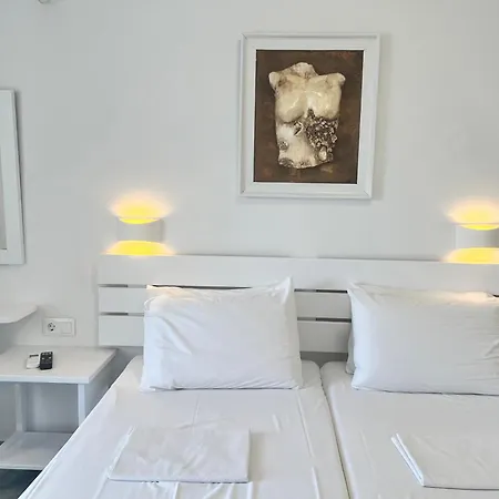Vavanos Studios Naousa (Paros)