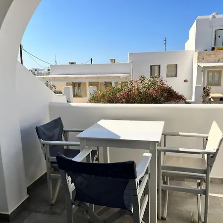 Guest house Vavanos Studios Naousa (Paros)