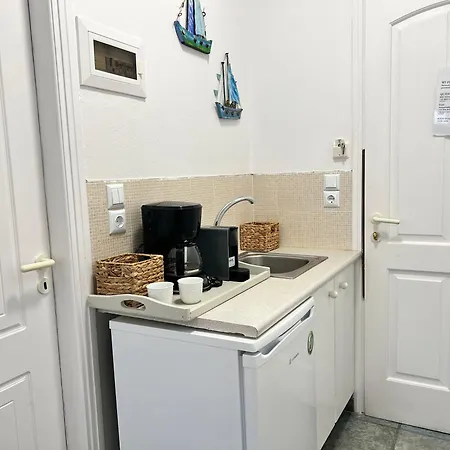 Vavanos Studios 3* Naousa (Paros)